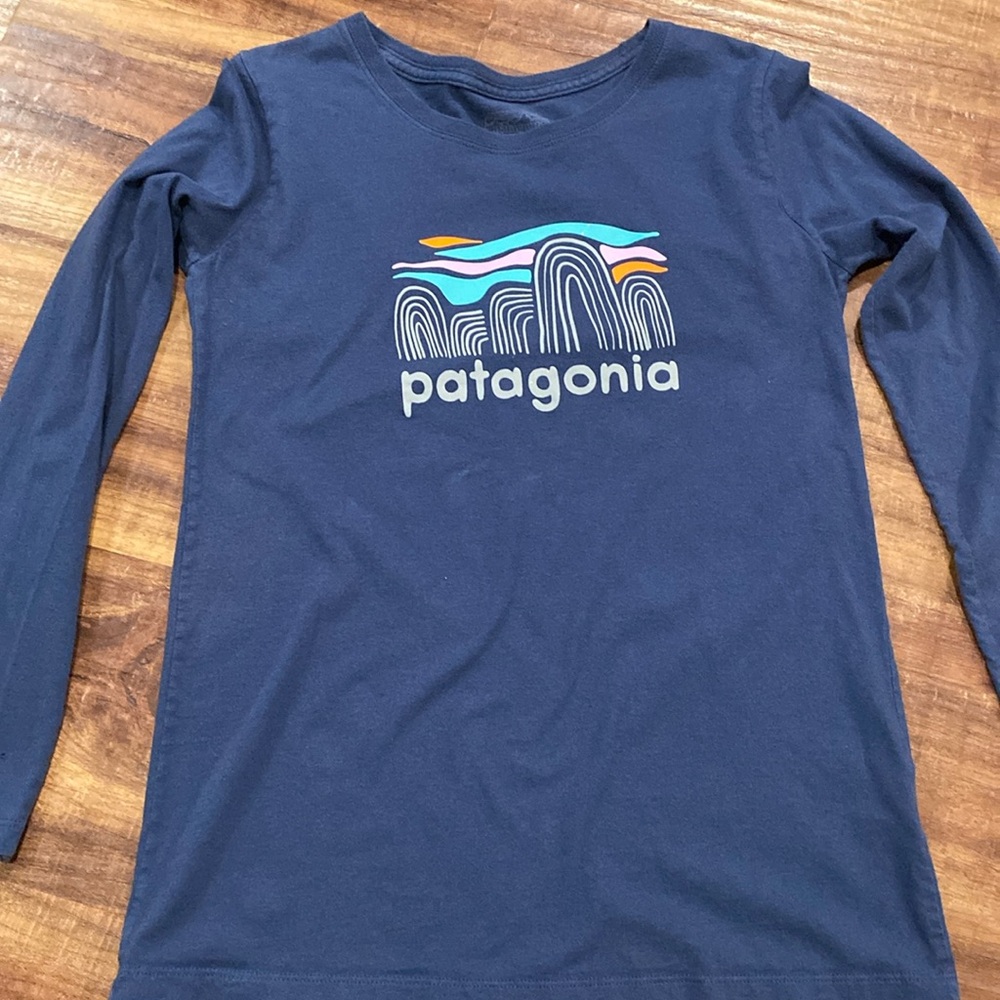Patagonia Long Sleeve Navy Tee size XL 14